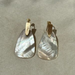 Kendra Scott Mother of Pearl Earrings